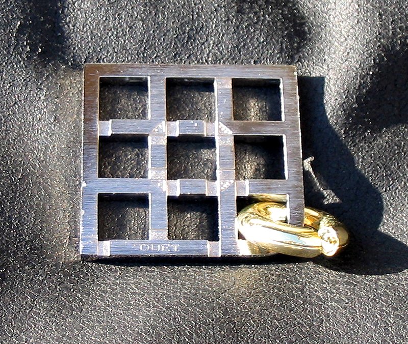 Cast Huzzle Puzzle Duet