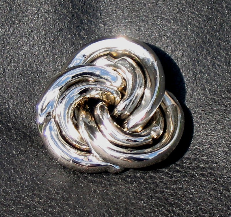 Cast Huzzle Puzzle Vortex