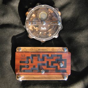 Dreh- und Schiebespiele